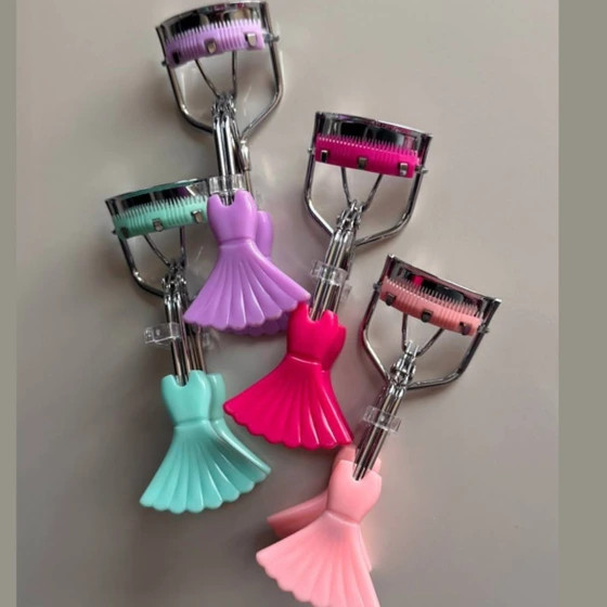 فرمژه برس دار طرح پری